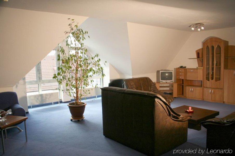 Hotel Domino Stuttgart Buitenkant foto