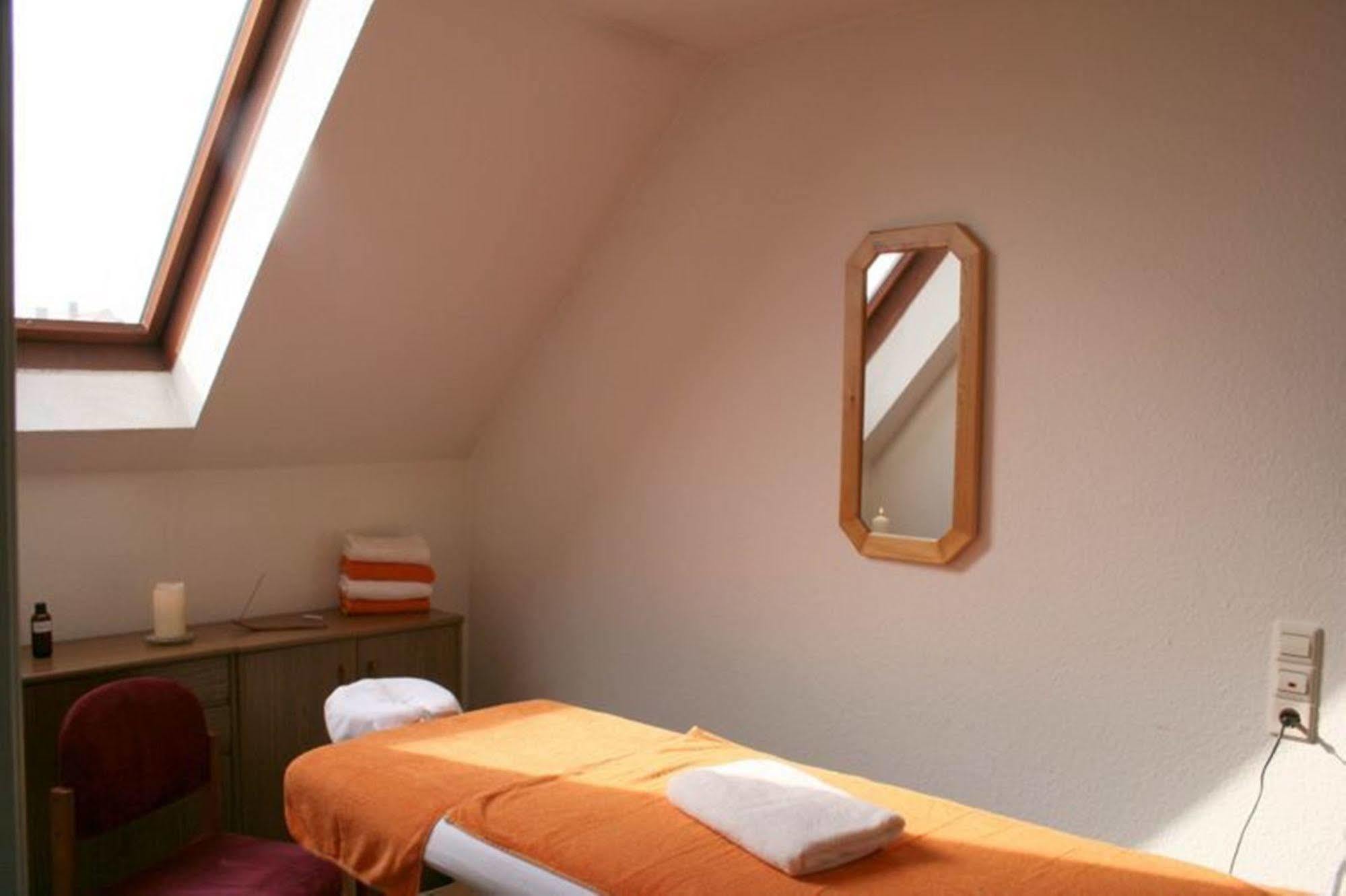 Hotel Domino Stuttgart Buitenkant foto